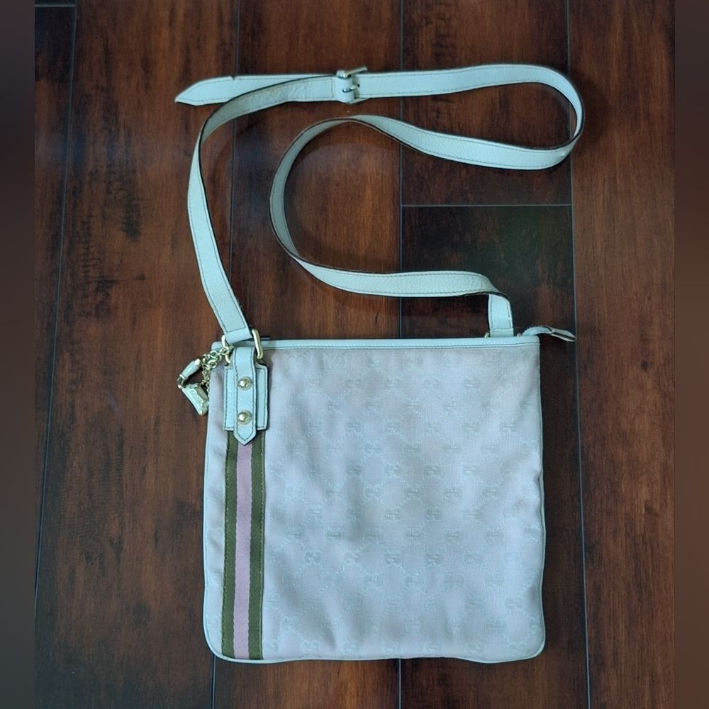 Vintage GUCCI GG Canvas Shoulder Bag Crossbody